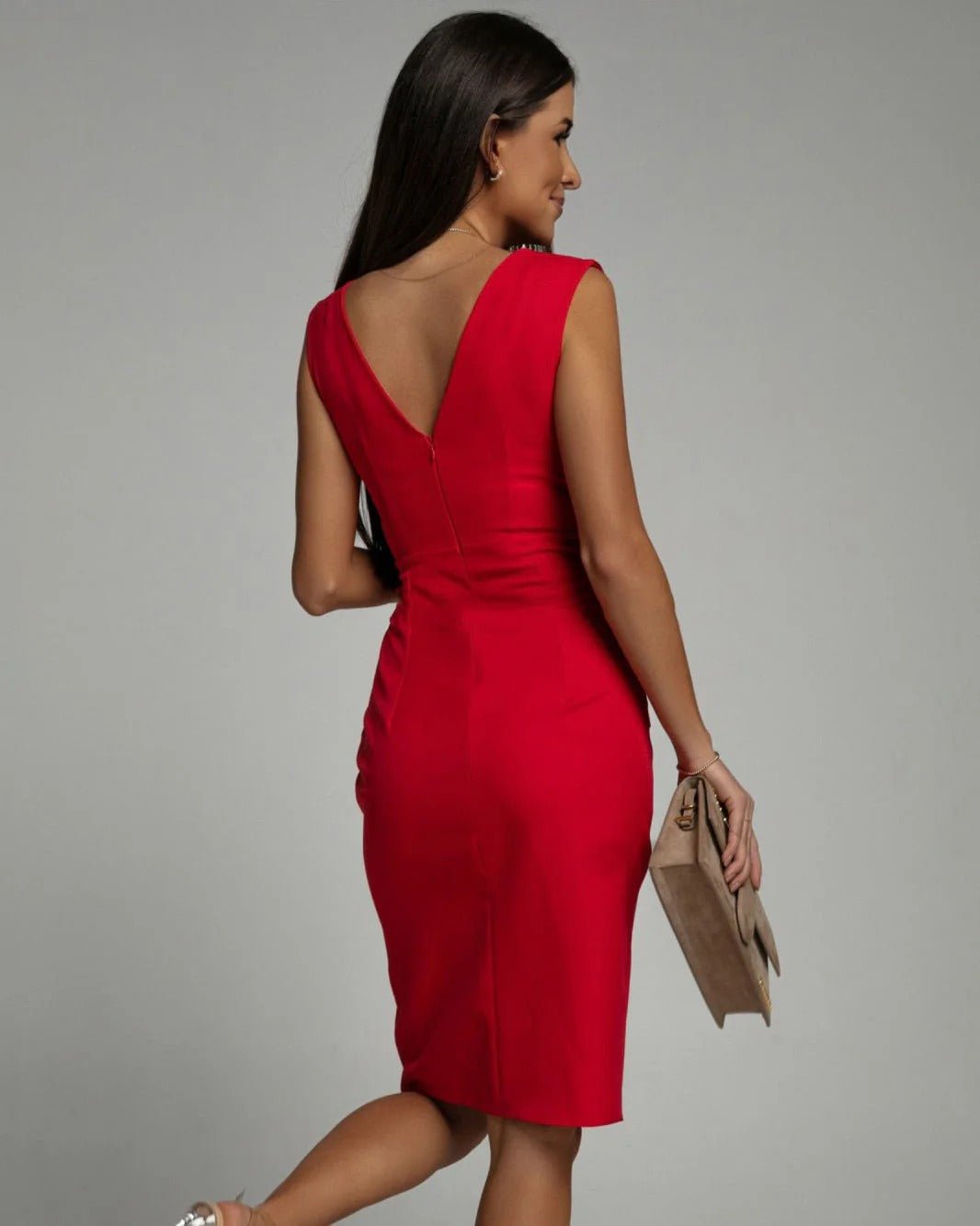 Vestido Fresia - Vestido Elegante Entallado con Escote en V - Orelisse
